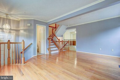 8500 Pine Meadows Dr, Odenton, MD 21113 - photo 5