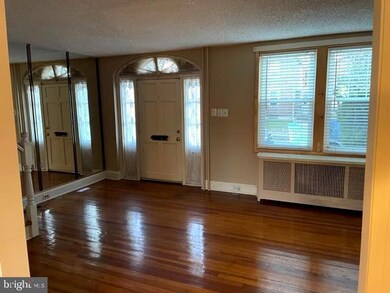 1093 Trent Rd, Camden, NJ 08104 - photo 2