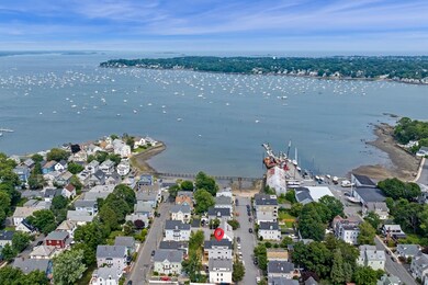 13 Willow Ave unit 1, Salem, MA 01970 - photo 3