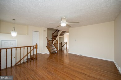 13313 Burkitts Rd, Fairfax, VA 22033 - photo 7
