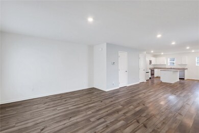 139 Mohr Club Dr, Darien, GA 31305 - photo 6