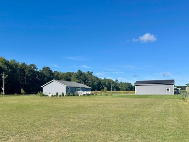 233 Red Oak St, Beaverton, MI 48612 - photo 4