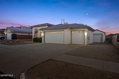 216 Lago Grande Dr, Horizon City, TX 79928 - photo 2