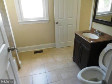 2100 Virginia Ave, Hyattsville, MD 20785 - photo 7