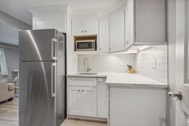 67 Pond Place, Cos Cob, CT 06807 - photo 3