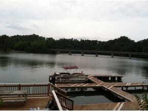 Main Channel Boone Lake living