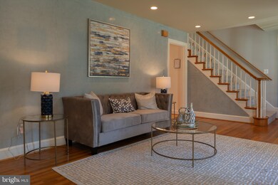 8705 Eaglebrook Ct, Alexandria, VA 22308 - photo 5