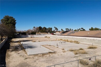 4045 Pinecrest St, Las Vegas, NV 89121 - photo 3