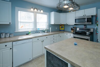 13 Monroe St-107