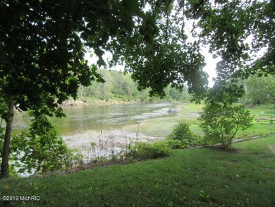7574 S Main River View