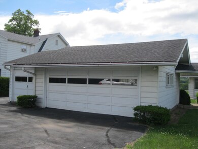 1103 E Front St, Berwick, PA 18603 - photo 3