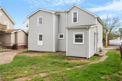 70 Rock Ave, Pawtucket, RI 02861 - photo 2