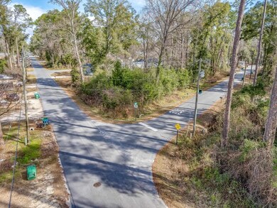 xx Menomini St unit 3, Crawfordville, FL 32327 - photo 4