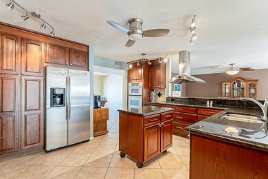 9617 W Cottonwood Dr, Sun City, AZ 85373 - photo 7