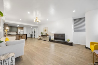 Victoria Tower unit 6C, Flushing, NY 11355 - photo 7