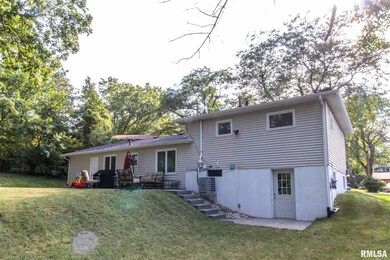 1914 San Jose Ct, Bettendorf, IA 52722 - photo 2