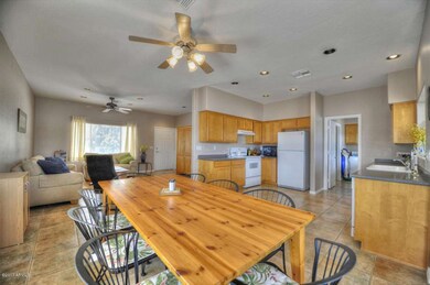 006_Dining-Kitchen