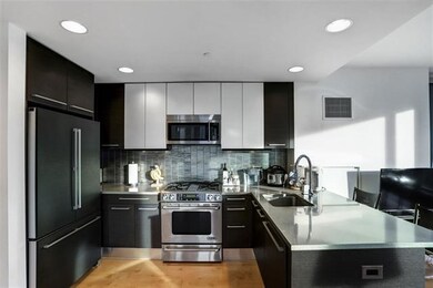 Crystal Point unit 2906, Jersey City, NJ 07302 - photo 2