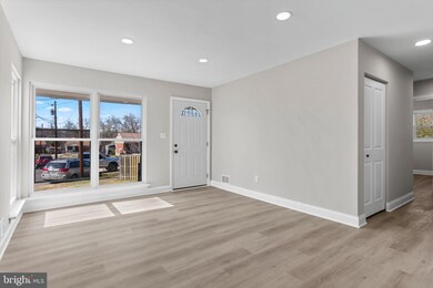 6422 Country Club Ct, Hyattsville, MD 20785 - photo 3