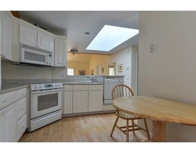 69 William Onthank Ln unit 69, Southborough, MA 01772 - photo 3