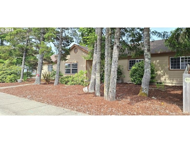 3890 Spruce St, Florence, OR 97439 - photo 2