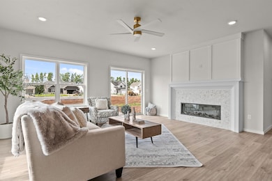 3687 E Callalilly La, Appleton, WI 54913 - photo 4