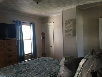 115 Chaplin St, Pawtucket, RI 02861 - photo 7