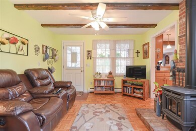 94 Scobie Pond Rd, Derry, NH 03038 - photo 5