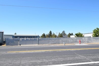 20657 Brinson Blvd, Bend, OR 97701 - photo 2