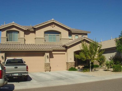 3 CAR GARAGE*FRONT PORCH*STONE ACCENTS