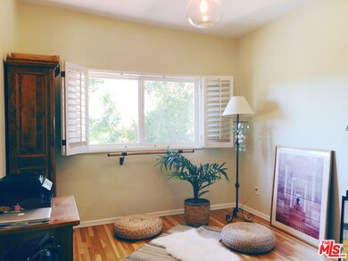 5035 Calderon Rd, Woodland Hills, CA 91364 - photo 3