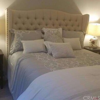 Nice size master, will fit a queen size bed, as sh