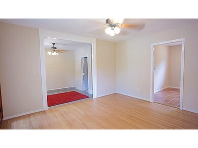 4710 Carleen Rd, Houston, TX 77092 - photo 4