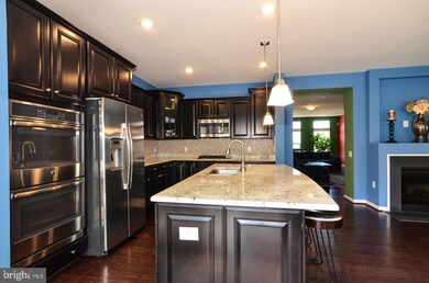 43569 Helmsdale Terrace, Chantilly, VA 20152 - photo 2