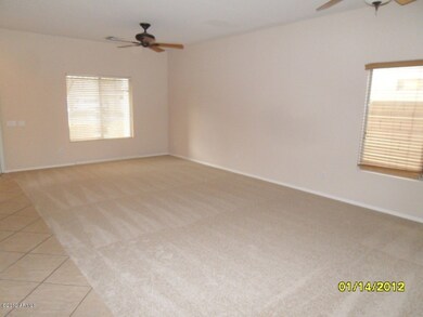 LIVING ROOM W/FANS