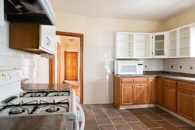 81 Dakota St unit 1, Dorchester Center, MA 02124 - photo 2