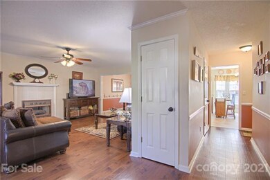 19 Westmont Dr, Asheville, NC 28806 - photo 3