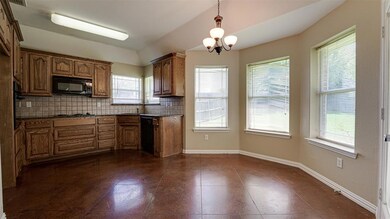 603 Oakmont Dr unit 1, Ennis, TX 75119 - photo 5