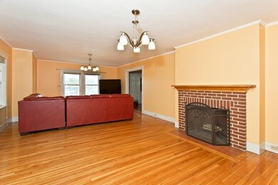 1011 Pleasant St, Worcester, MA 01602 - photo 6