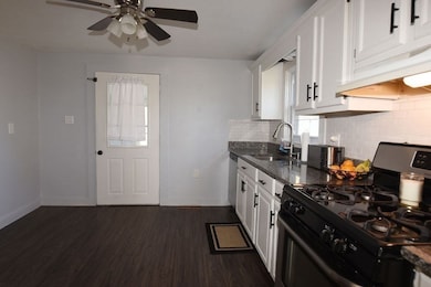 25 Hillside Ave, Middleboro, MA 02346 - photo 7