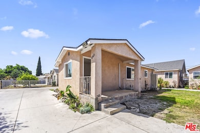 10407 Juniper St, Los Angeles, CA 90002 - photo 3