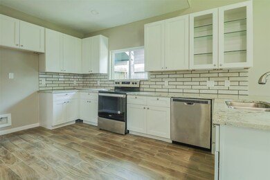 16927 Paint Rock Rd, Friendswood, TX 77546 - photo 3