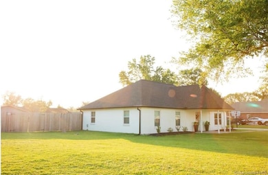 199 E Weber Cir, Lake Charles, LA 70611 - photo 4