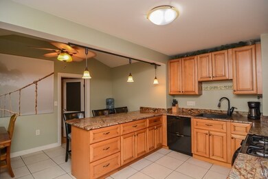 275 Oak St, Methuen, MA 01844 - photo 5