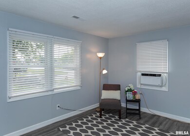 2118 W 68th St, Davenport, IA 52806 - photo 6