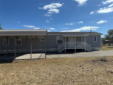 Spacious yard — bring your garden dreams to life.