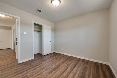 124 Donald Dr, Hurst, TX 76053 - photo 6