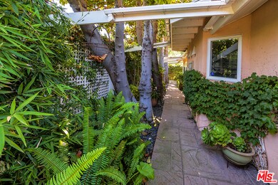Private Walkway