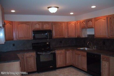 1112 Acorn Dr, Kunkletown, PA 18058 - photo 2