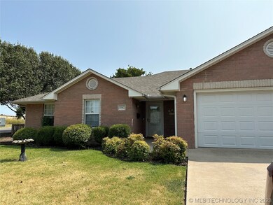 1502 Persimmon Ln, Ardmore, OK 73401 - photo 2